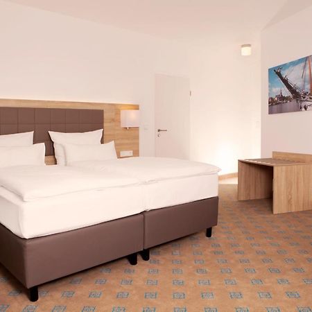 Hotel Frisia Leer Esterno foto