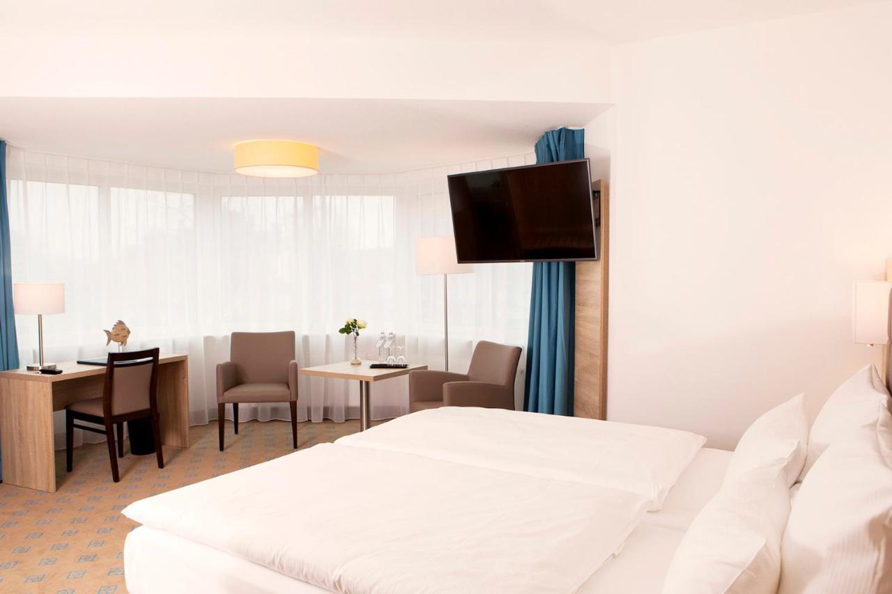 Hotel Frisia Leer Esterno foto