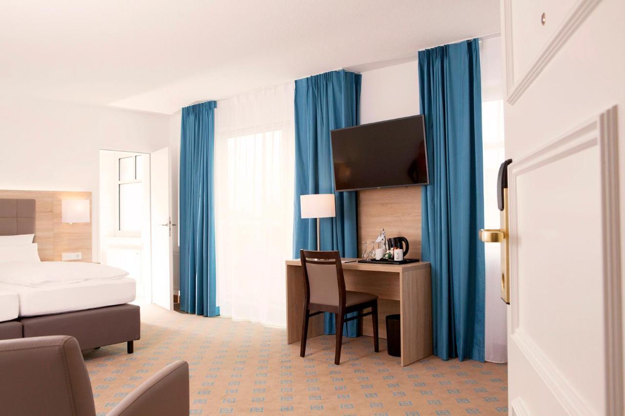 Hotel Frisia Leer Esterno foto